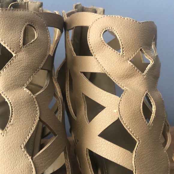 Open toe faux leather chunky heels - Picture 3 of 9